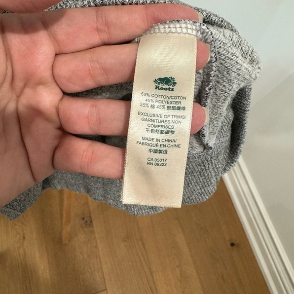 Roots Salt & Pepper Crewneck Sweatshirt - Men’s Small - EUC - Picture 4 of 6